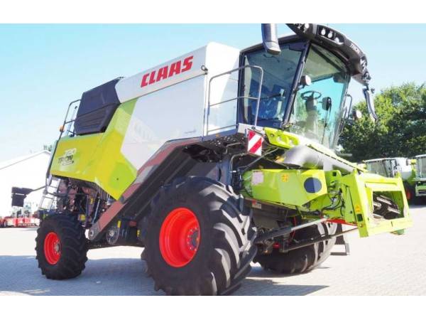 Комбайн Claas Trion 720 (2023)
