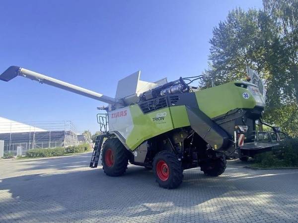 Комбайн Claas Trion 530 (2022)
