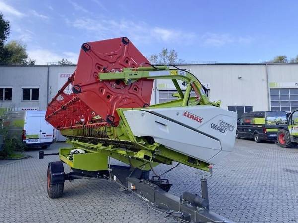 Комбайн Claas Trion 530 (2022)