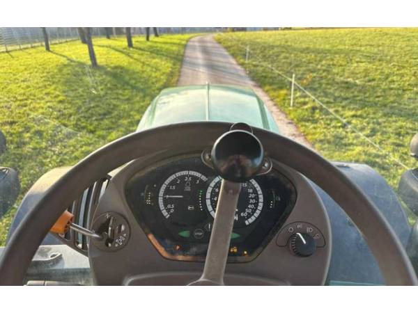 Трактор John Deere 6195R (2015)
