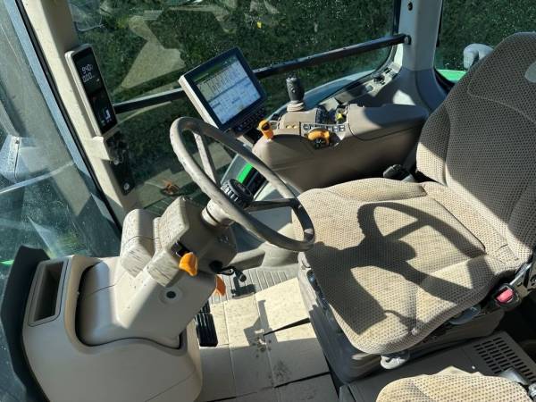 Трактор John Deere 7250R (2017)