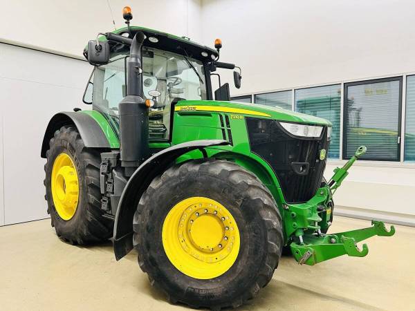 Трактор John Deere 7310R (2017)