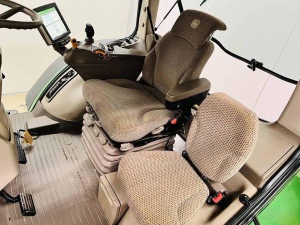 Трактор John Deere 7310R (2017)