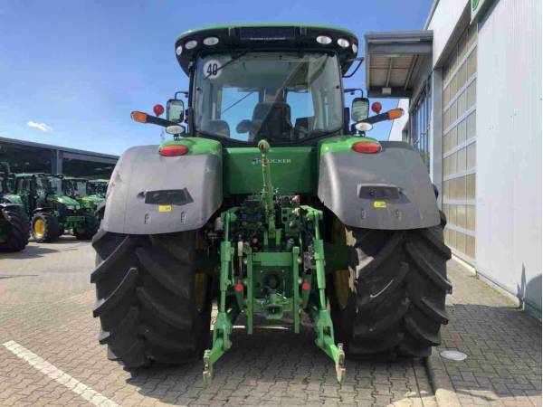 Трактор John Deere 7290R (2017)