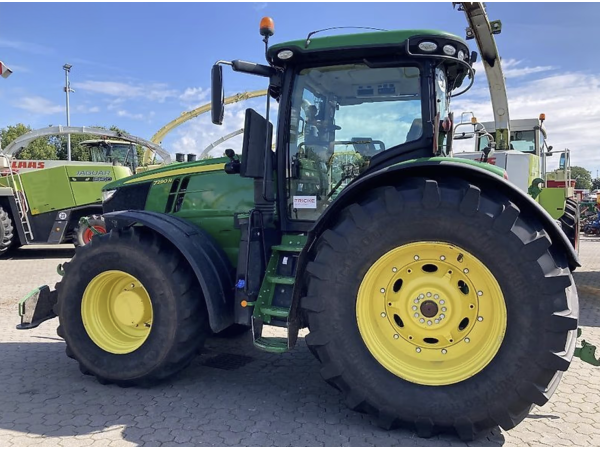 Трактор John Deere 7290R (2020)