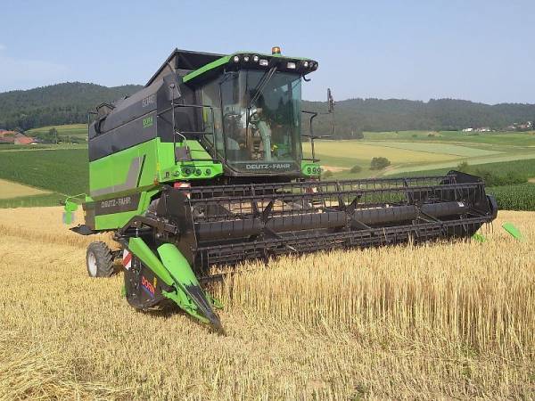 Комбайн Deutz-Fahr 6040 HTS (2015)