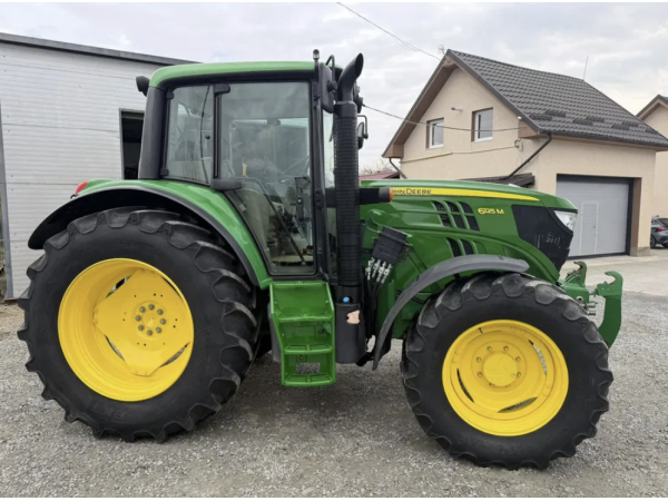 Трактор John Deere 6125M (2015)