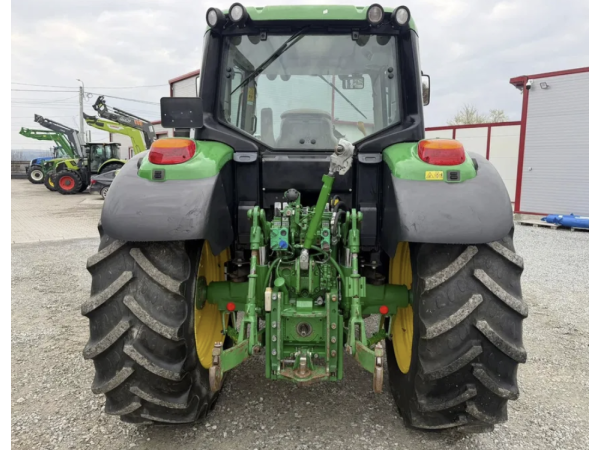 Трактор John Deere 6125M (2015)