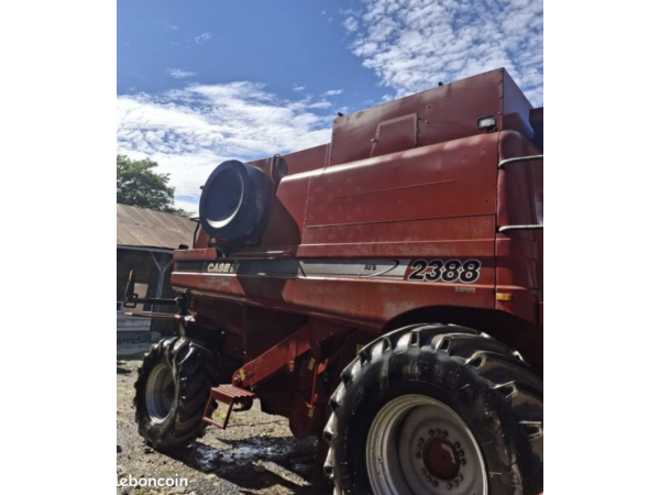 Комбайн Case IH 2388 (2007)