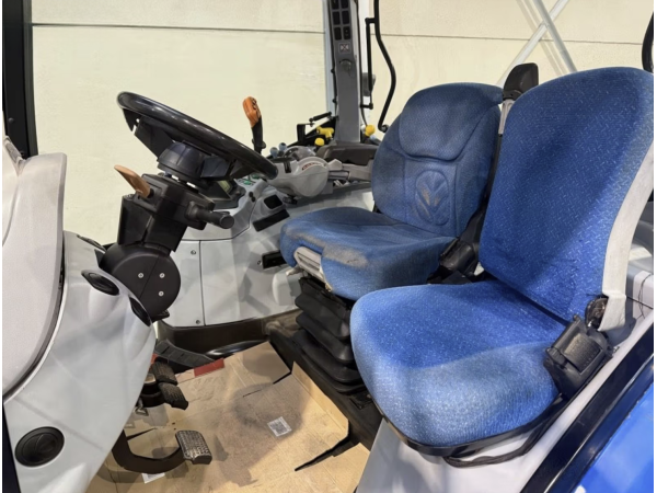 Трактор New Holland T6050 (2008)