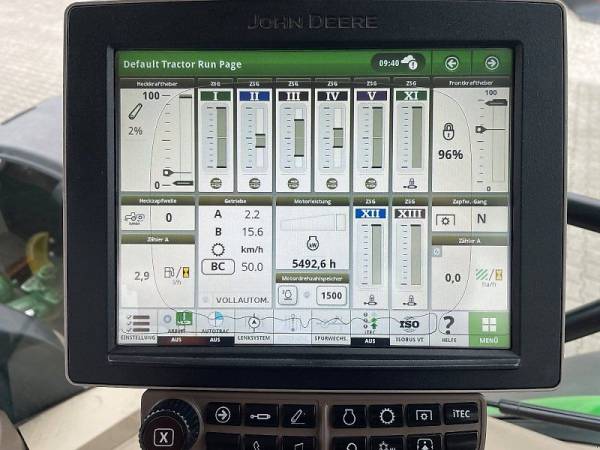 Трактор John Deere 6215R (2015)