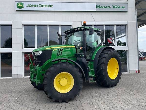 Трактор John Deere 6215R (2015)