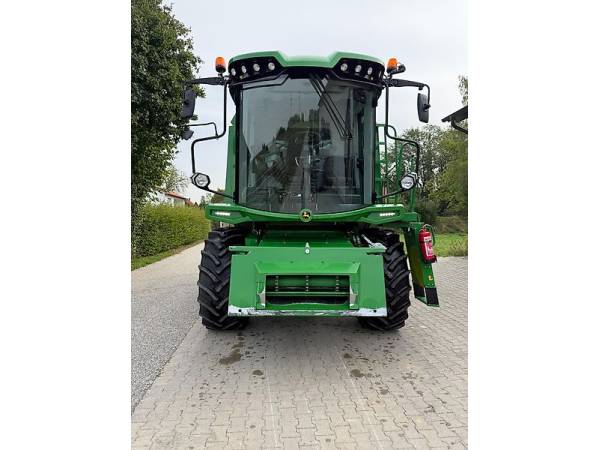 Комбайн John Deere W330 (2019)