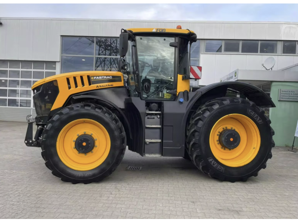 Трактор JCB Fastrac 8330 (2021)