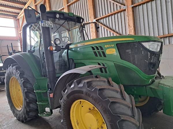 Трактор John Deere 6150M (2013)