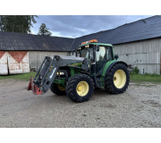 Трактор John Deere 6320