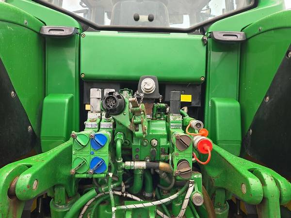 Трактор John Deere 6930 Premium (2007)