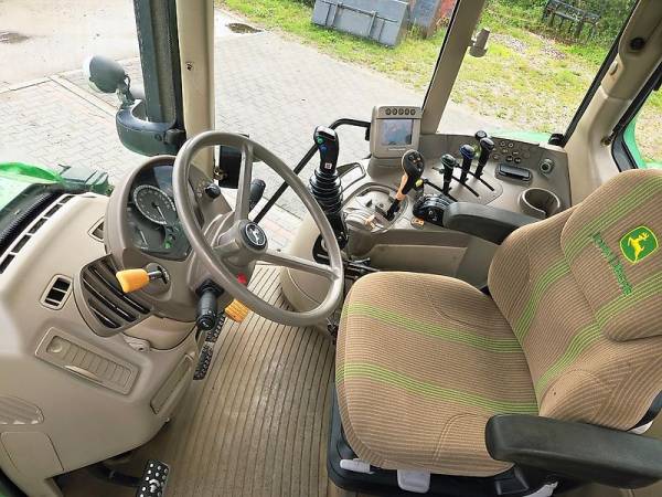 Трактор John Deere 6930 Premium (2007)
