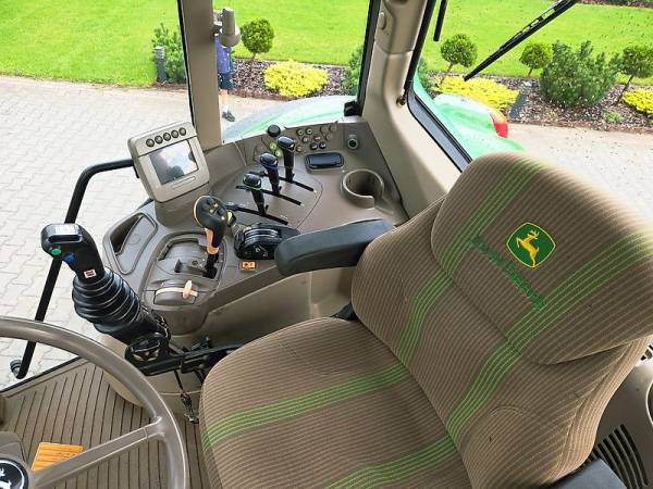 Трактор John Deere 6930 Premium (2007)