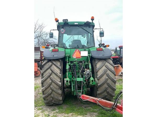 Трактор John Deere 8520 (2004)