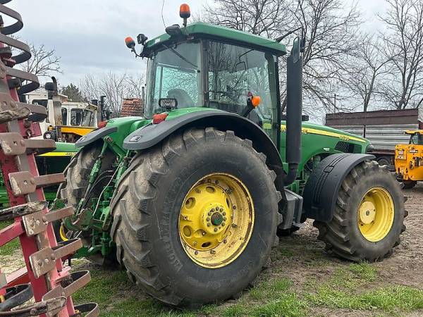Трактор John Deere 8520 (2004)