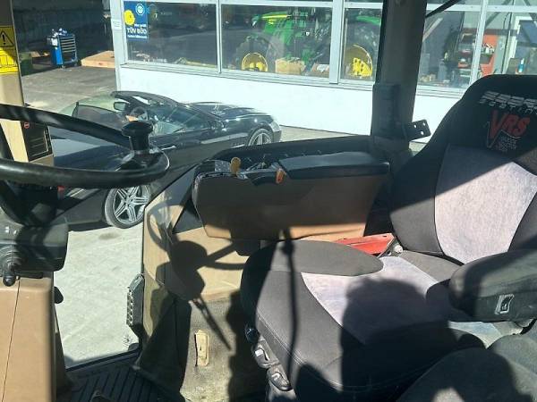 Трактор John Deere 8200 (1999)
