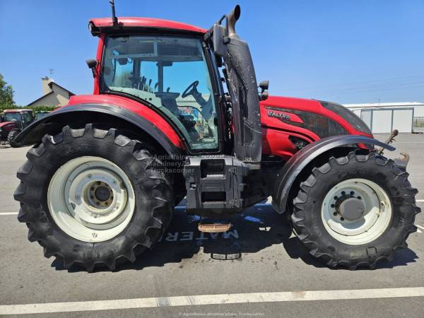Трактор Valtra T154H (2016)