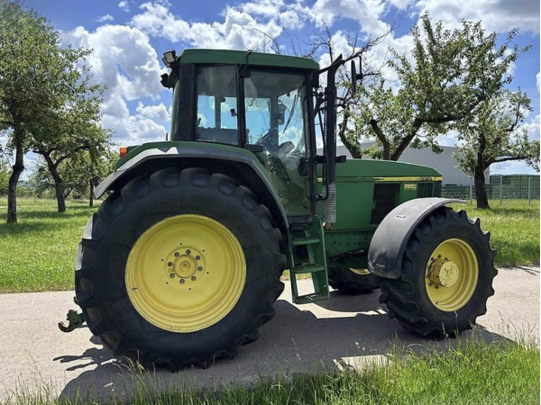 Трактор John Deere 6910 (1998)