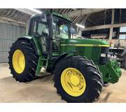 Трактор John Deere 6910