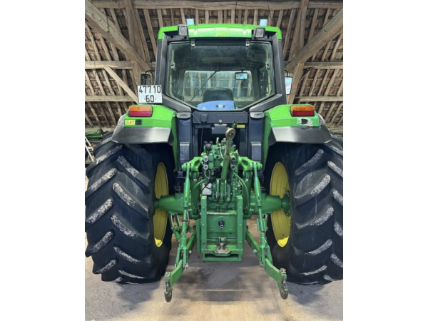 Трактор John Deere 6910 (1999)