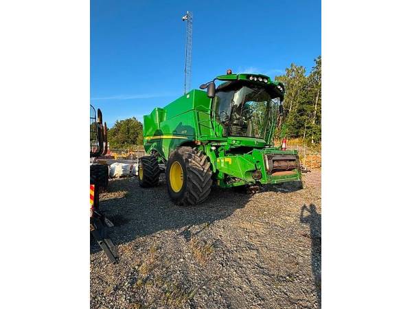 Комбайн John Deere S670 (2015)