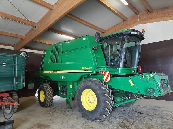 Комбайн John Deere W540 (2007)