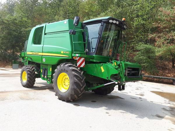 Комбайн John Deere W540 (2007)