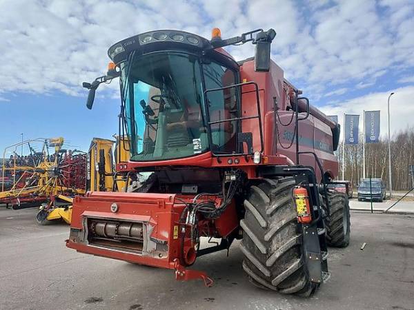 Комбайн Case IH 5130 (2014)