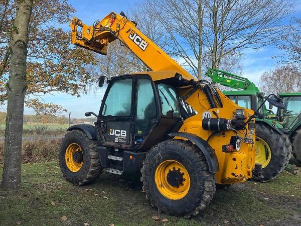 Погрузчик JCB 560-80 Agri Super (2016)