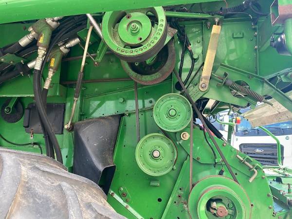 Комбайн John Deere 9880 STS (2004)