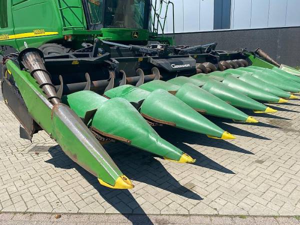 Комбайн John Deere 9880 STS (2004)