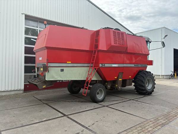Комбайн Massey Ferguson 34 (1989)