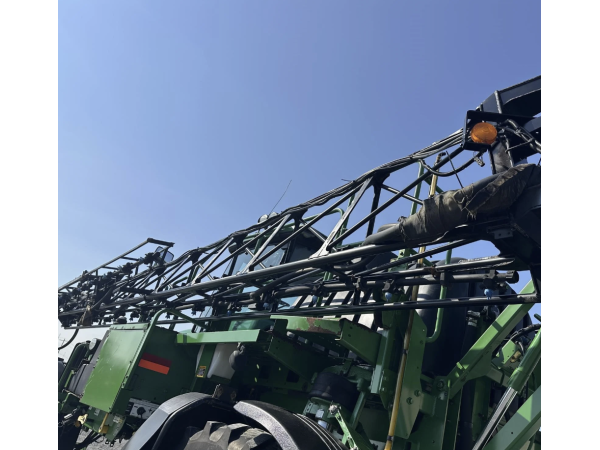 Обприскувач John Deere 4730 (2011)