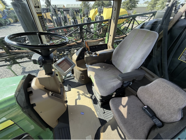 Обприскувач John Deere 4730 (2011)