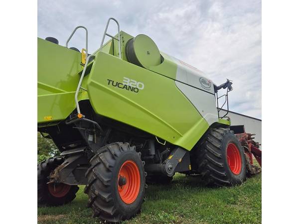 Комбайн Claas Tucano 320 (2011)