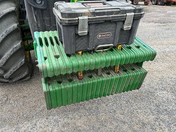 Трактор John Deere 8320R (2015)