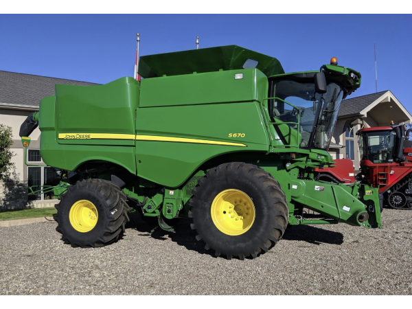 Комбайн John Deere S670 (2016)