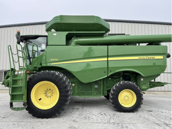 Комбайн John Deere S670 (2013)