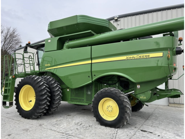 Комбайн John Deere S670 (2013)