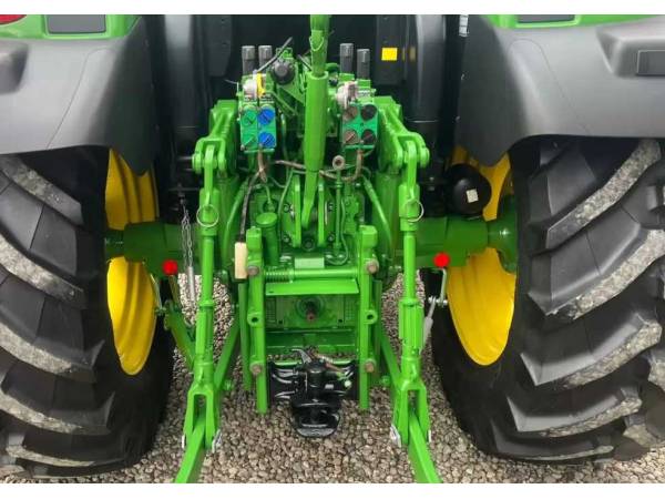 Трактор John Deere 6125R (2012)