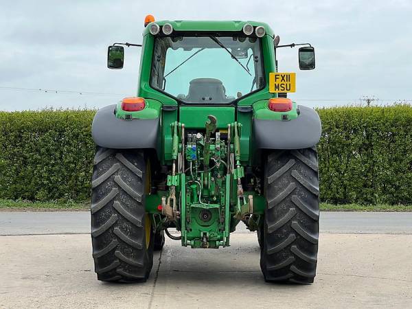Трактор John Deere 6930 Premium (2011)