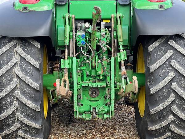 Трактор John Deere 6930 Premium (2011)