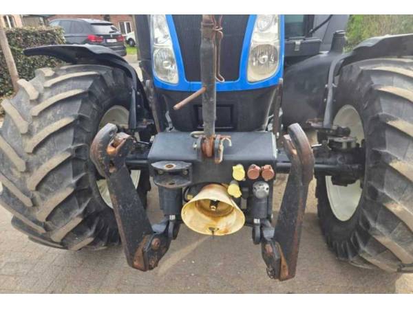 Трактор New Holland T6050 (2010)