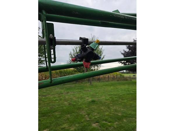 Причіпний обприскувач John Deere 732i (2010)